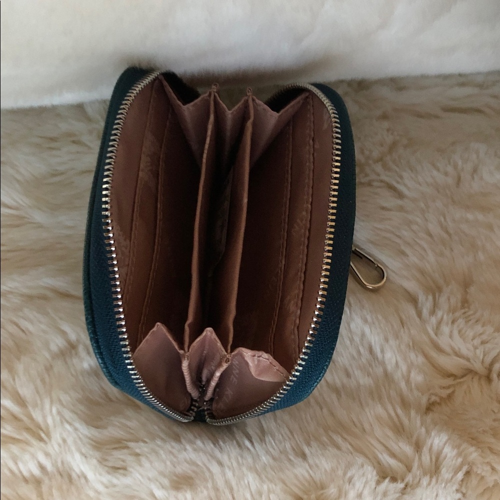 Elegant Green Women's Wallet